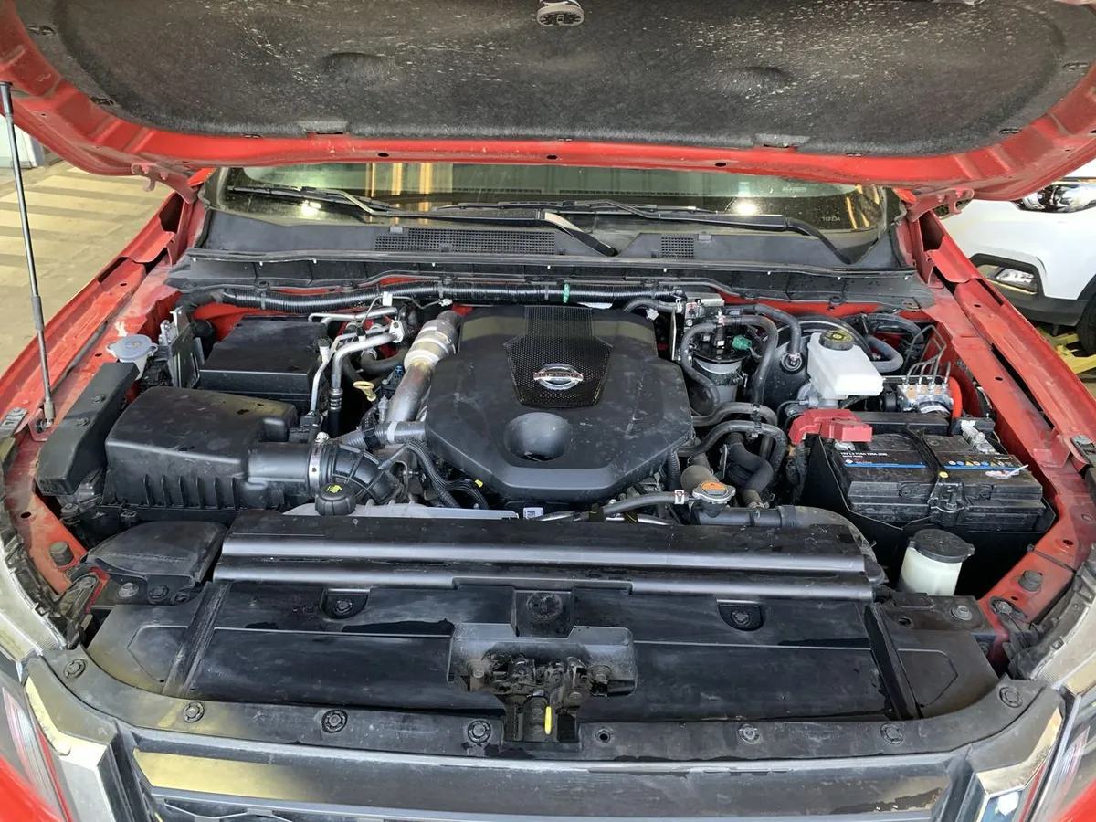 Nissan Navara 2.3d Xe Diesel 4x2 Dob.cab. Mt 4p año 2024