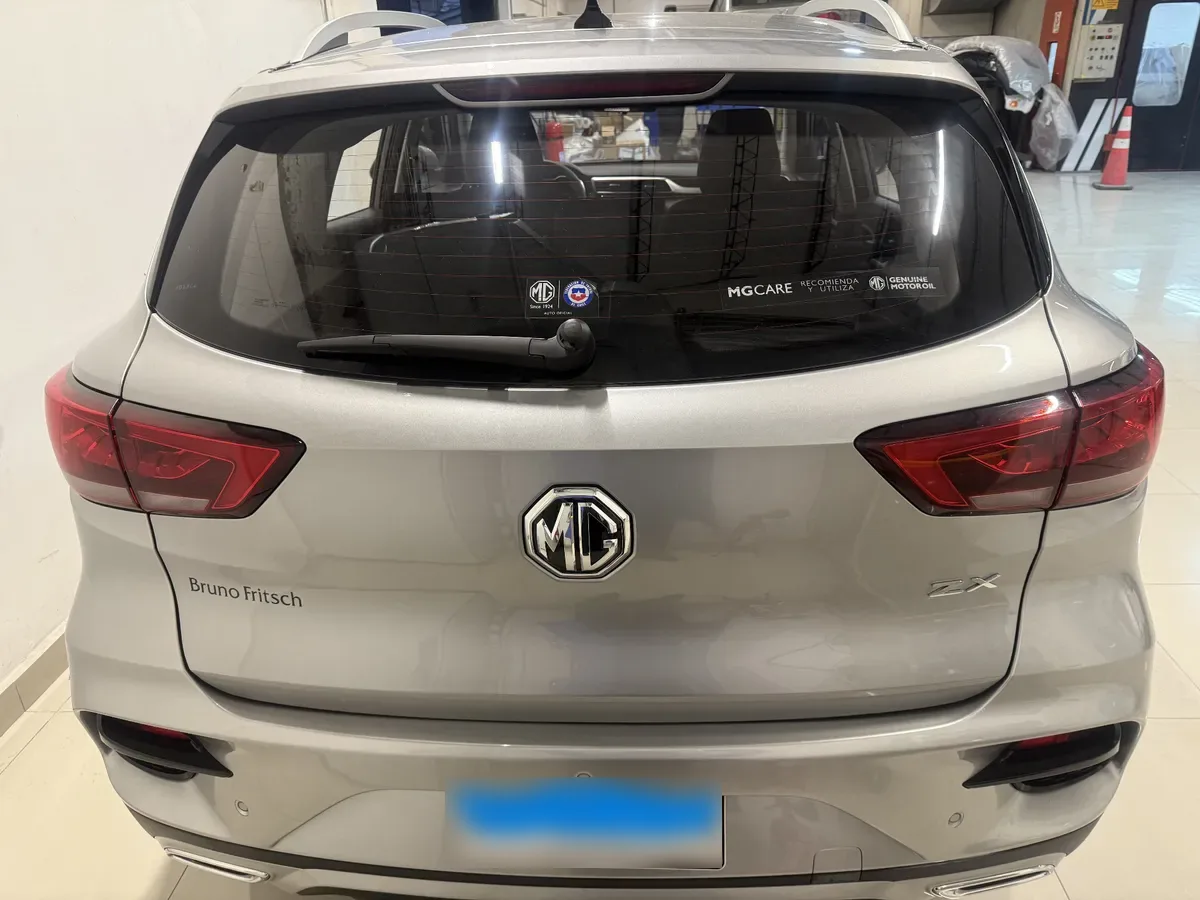 MG ZX 1.5 Com At año 2025