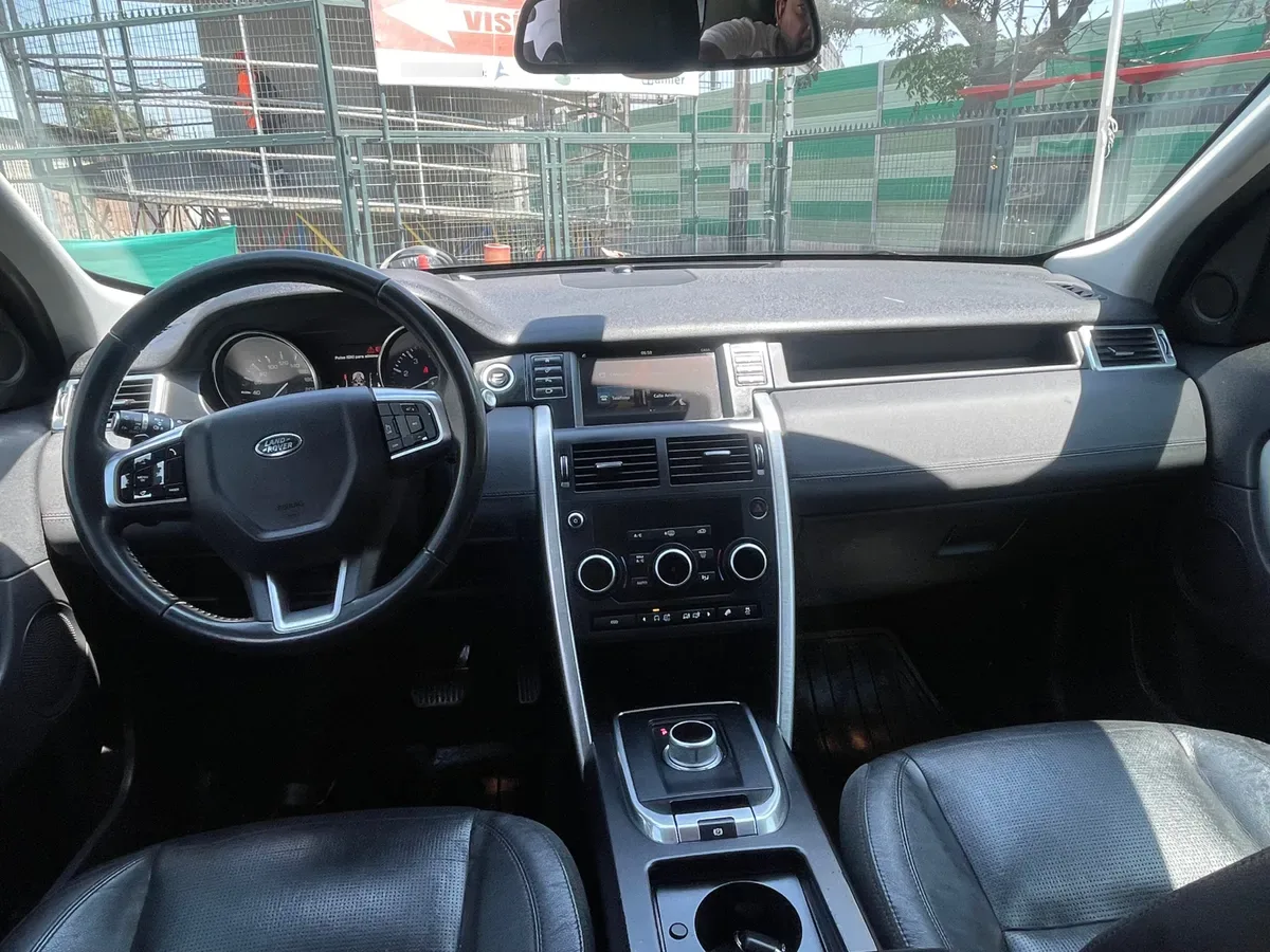 LAND ROVER DISCOVERY 2.0 Hse Lux At 4x4 año 2016