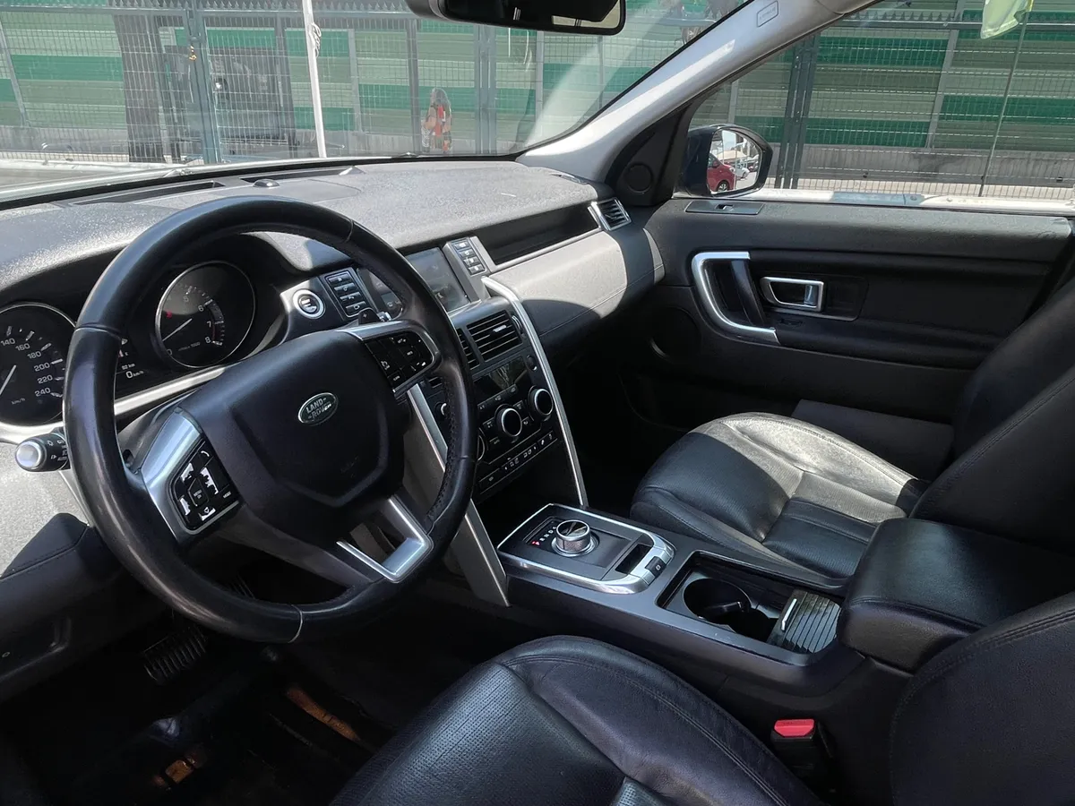 LAND ROVER DISCOVERY 2.0 Hse Lux At 4x4 año 2016