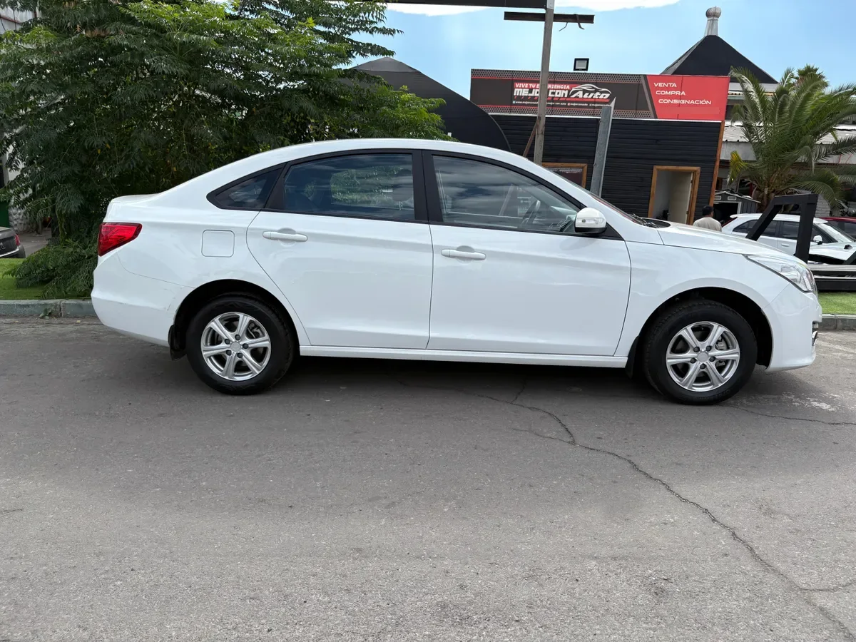 DONGFENG JOYEAR 1.6 Confortable Mt año 2023