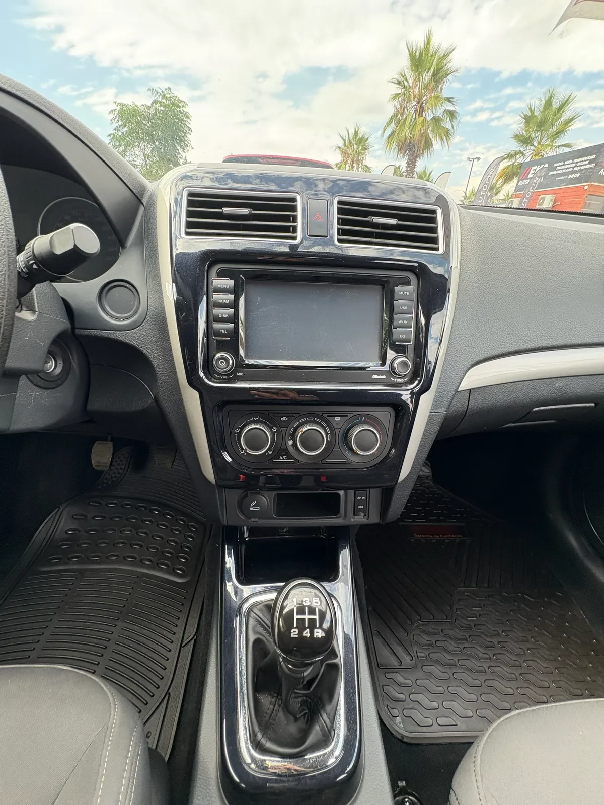 DONGFENG JOYEAR 1.6 Confortable Mt año 2023