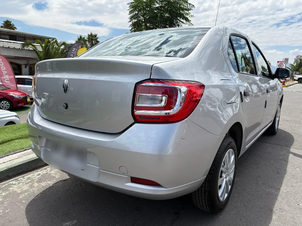 RENAULT SYMBOL 1.6 Intens Tech Mt año 2022