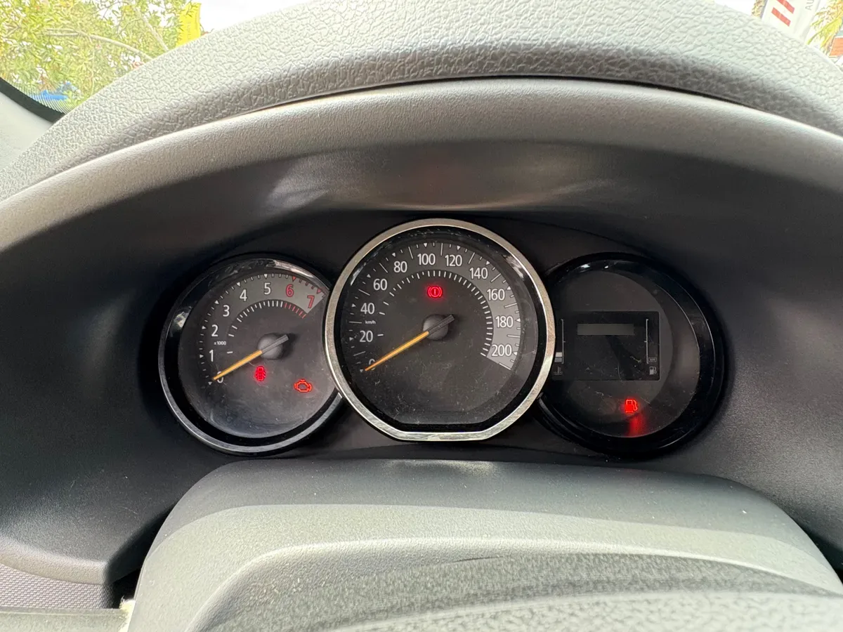 RENAULT SYMBOL 1.6 Intens Tech Mt año 2022