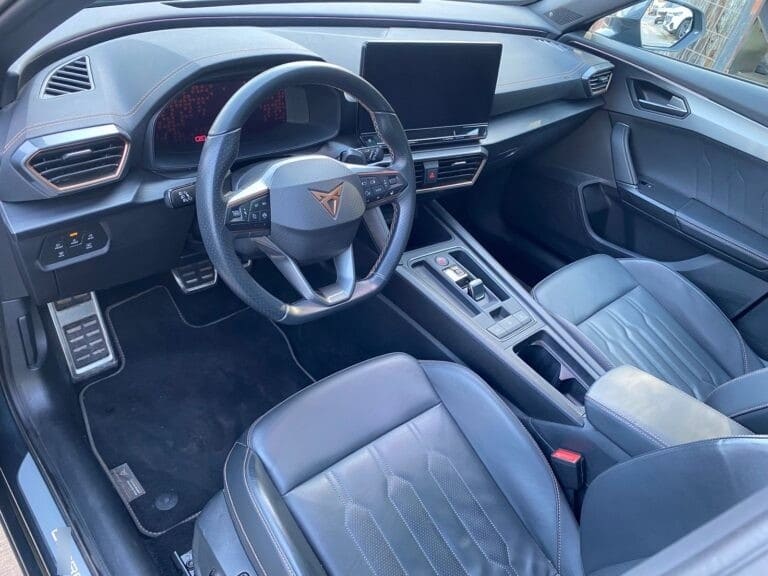 CUPRA FORMENTOR 2.0 Tsi 310 Hp 4drive Mid Leather At 4x4 año 2023