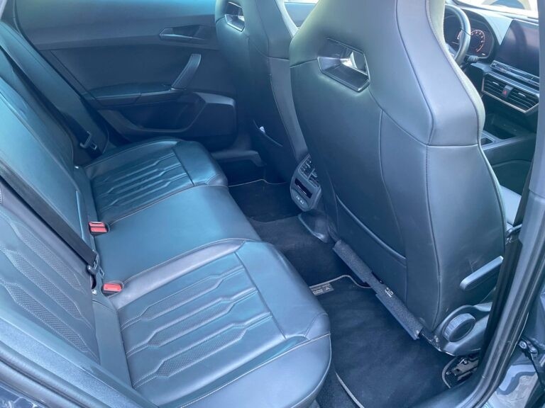 CUPRA FORMENTOR 2.0 Tsi 310 Hp 4drive Mid Leather At 4x4 año 2023
