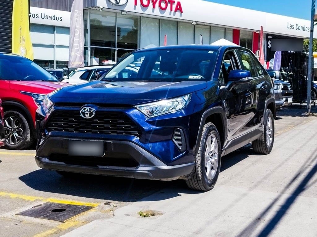 TOYOTA RAV4 2.0 Le Mt año 2023