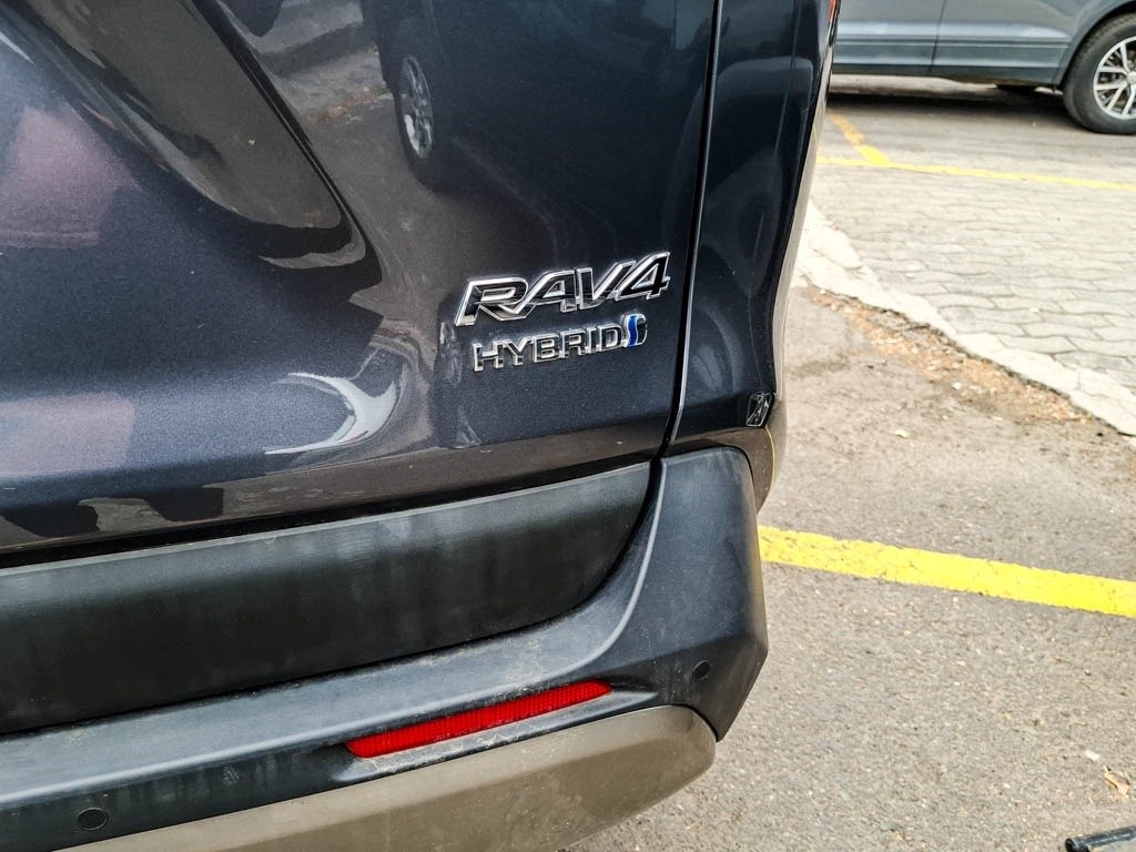 TOYOTA RAV4 2.5 Limited Hv At 4x4 Hibrido año 2024