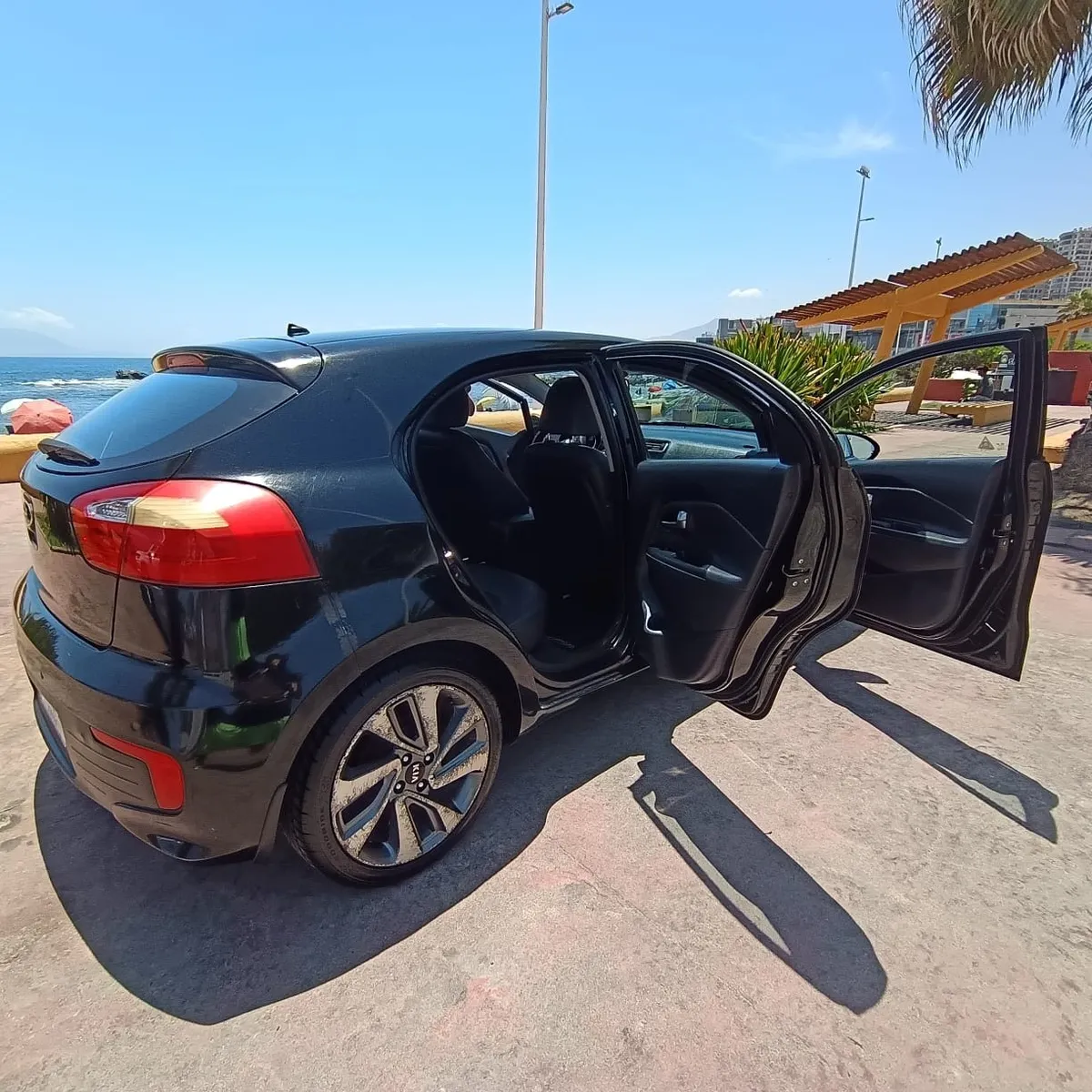 KIA MOTORS RIO 5 1.4 Ex Eurocopa Mt año 2016