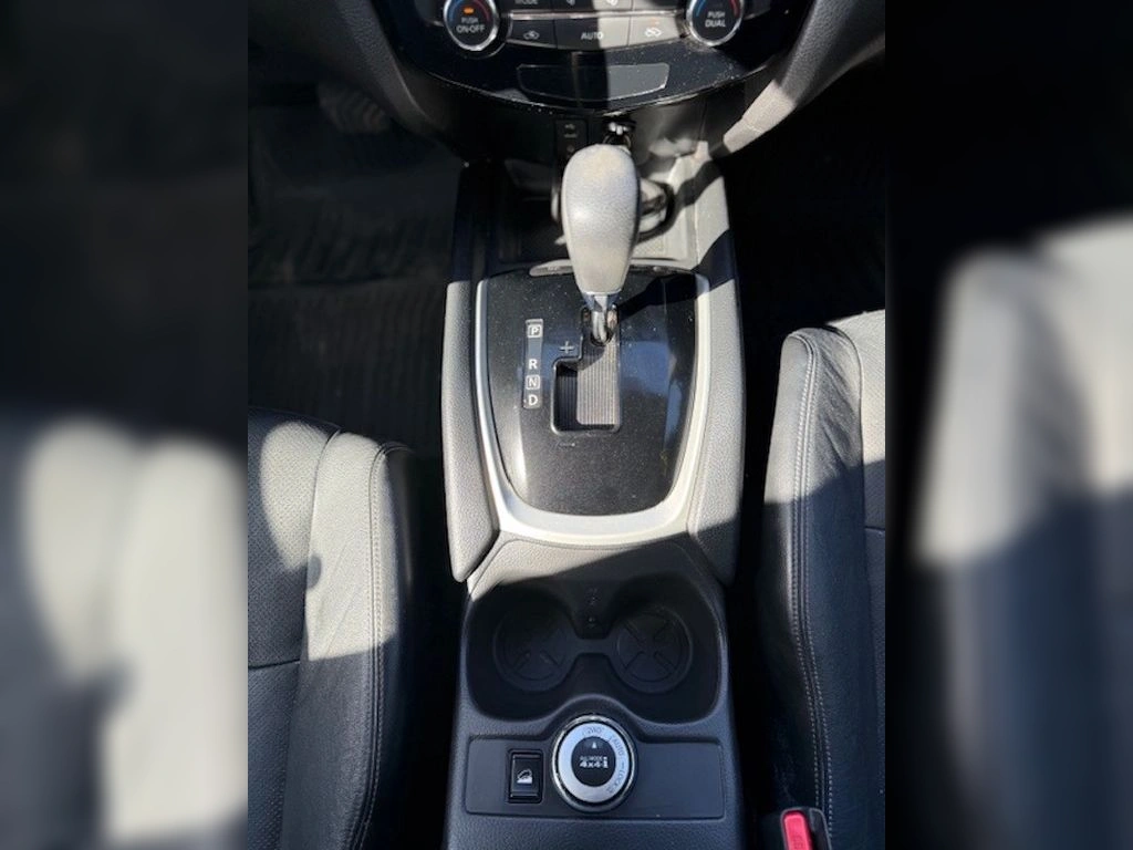 Nissan X-trail 2.5 Sense 4x4 2f Cvt At 5p año 2017