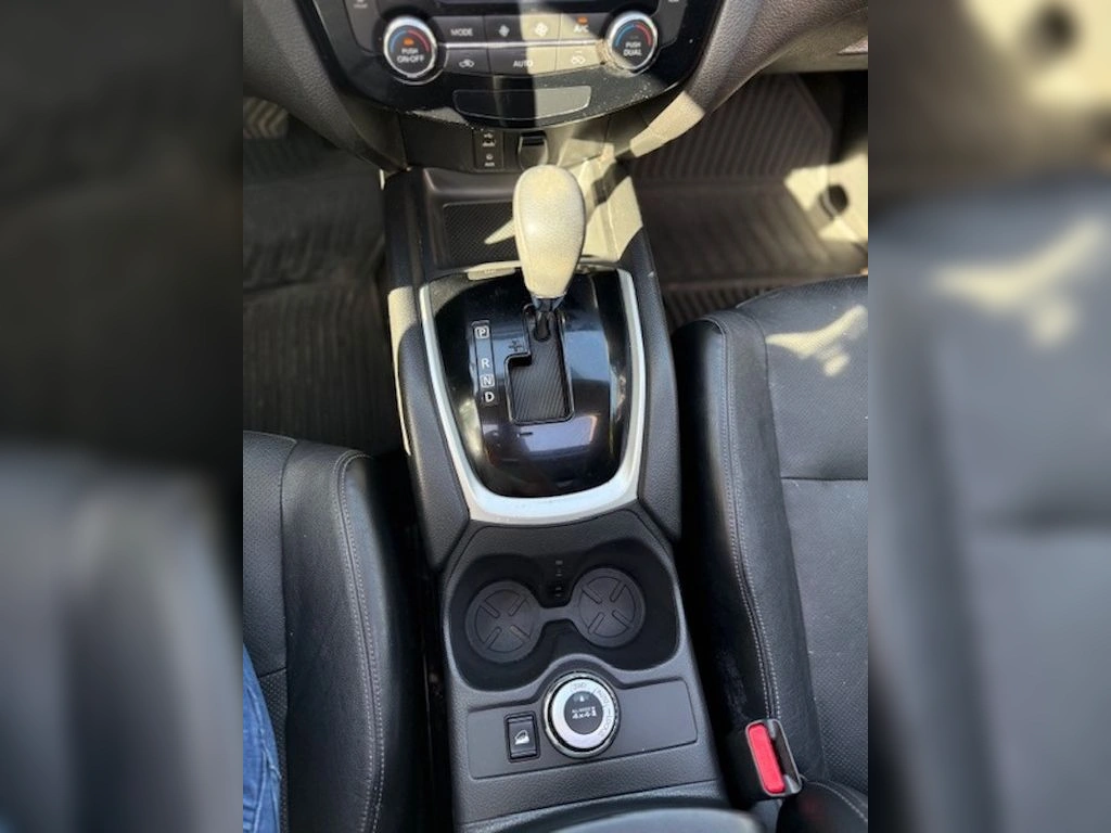 Nissan X-trail 2.5 Sense 4x4 2f Cvt At 5p año 2017