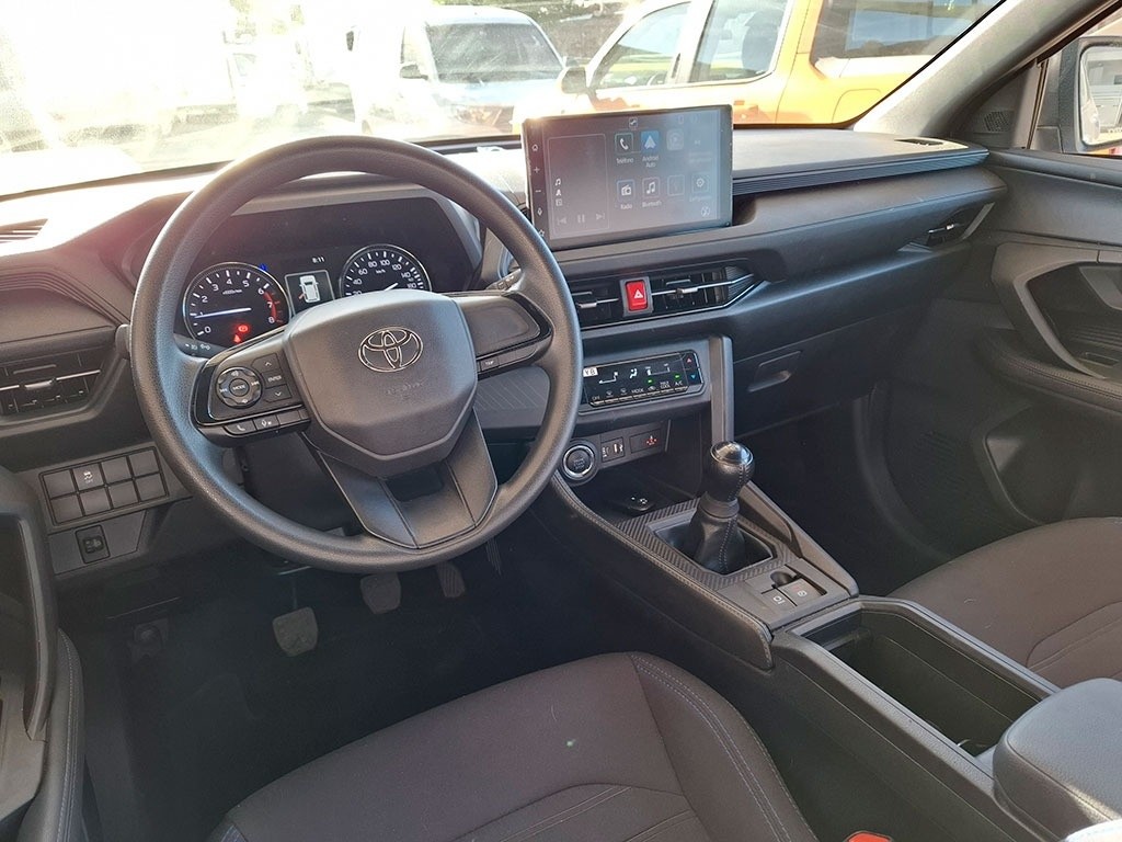 TOYOTA YARIS CROSS 1.5 Xi Mt año 2025
