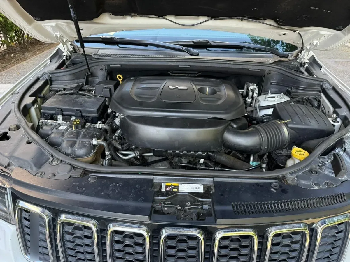 Jeep Grand Cherokee 3.6 Laredo 4ed Auto año 2019