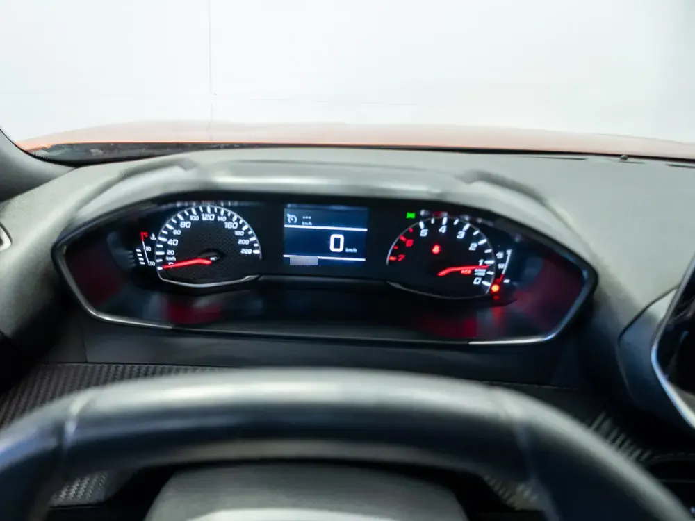Peugeot 2008 1.2 Active Pack Puretech 130 Mt año 2024