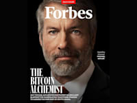 מייקל סיילור על שער פורבס בינואר. ''האלכימאי של הביטקוין''