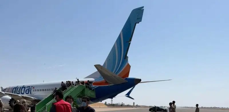 זנב המטוס של פליי דובאי נפגע כתוצאה מהצניחה המהירה / צילום: לפי סעיף 27 א'