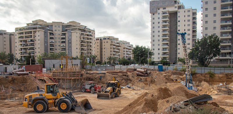 בנייה באשקלון, משכנתה ממוצעת התייקרה בעקבות העלאות הריבית / אילוסטרציה: Shutterstock, Yuri Dondish