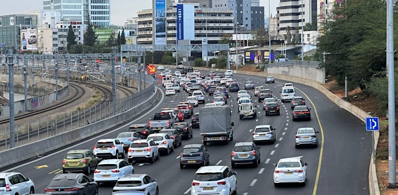 פקקים באיילון / צילום: בר לביא