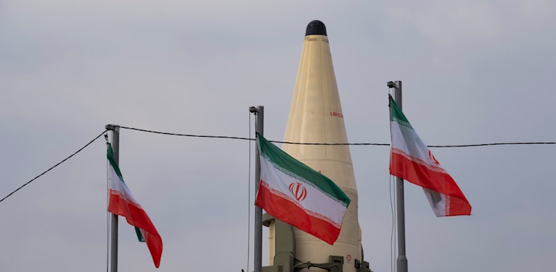 טיל בליסטי באיראן. האם טהרן חותרת להסכם אמיתי? / צילום: Reuters, Morteza Nikoubazl