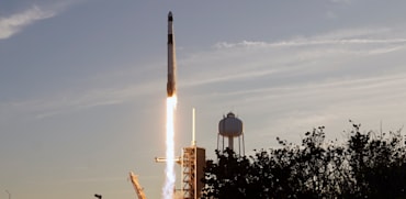 משגר פאלקון 9 של חברת spaceX / צילום: ap, Terry Renna