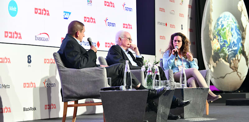 אלוף (במיל') עמוס גלעד ואלוף (במיל') יפתח רון-טל בשיחה עם אל''מ במיל' טליה לנקרי בוועידת ישראל לעסקם של גלובס / צילום: יוסי כהן