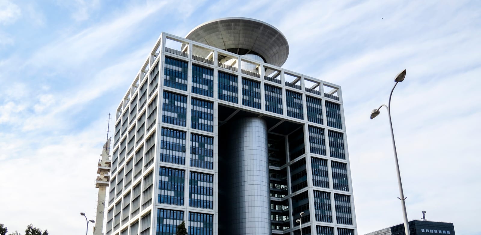 בניין משרד הביטחון בתל אביב / צילום: Shutterstock