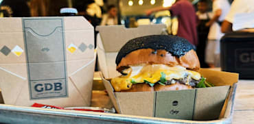 המבורגר של GDB / צילום: אנטולי מיכאלוב, ליאל סנד