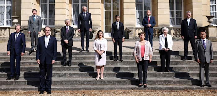 שרי האוצר של מדינות ה-G7 / צילום: Associated Press, Henry Nicholls שרי האוצר של מדינות ה-G7 / צילום: Associated Press, Henry Nicholls