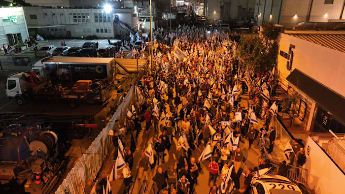 מחאת המילואימניקים בפתח תקווה / צילום: גבי דנציגר מחאת המילואימניקים בפתח תקווה / צילום: גבי דנציגר