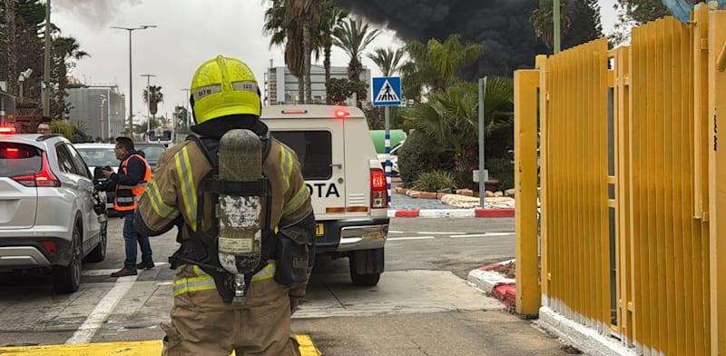 פגיעה באזור התעשייה נאות חובב: חשד לאירוע חומרים מסוכנים