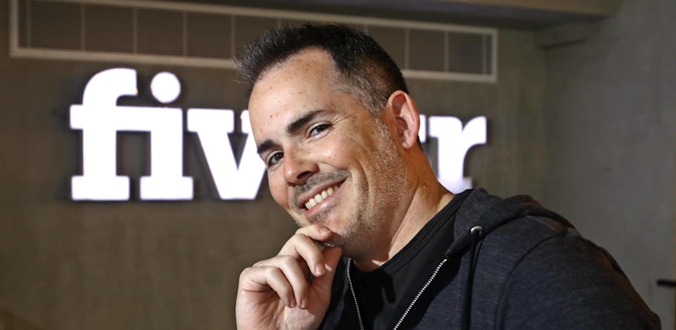 מיכה קאופמן - מנכ"ל חברת פייבר (Fiverr) / צילום: אמיר מאירי