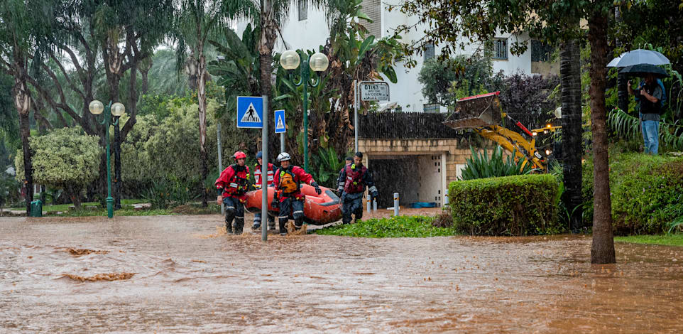 הצפות בהוד השרון, בסוף נובמבר / צילום: דוברות הוד השרון
