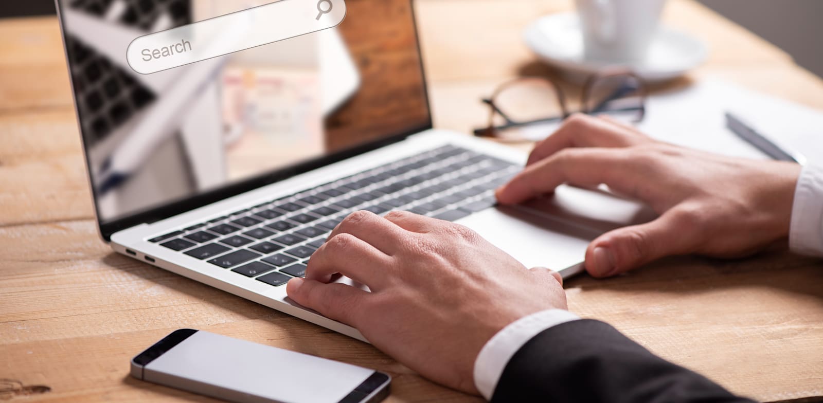 חיפוש באינטרנט / צילום: שאטרסטוק