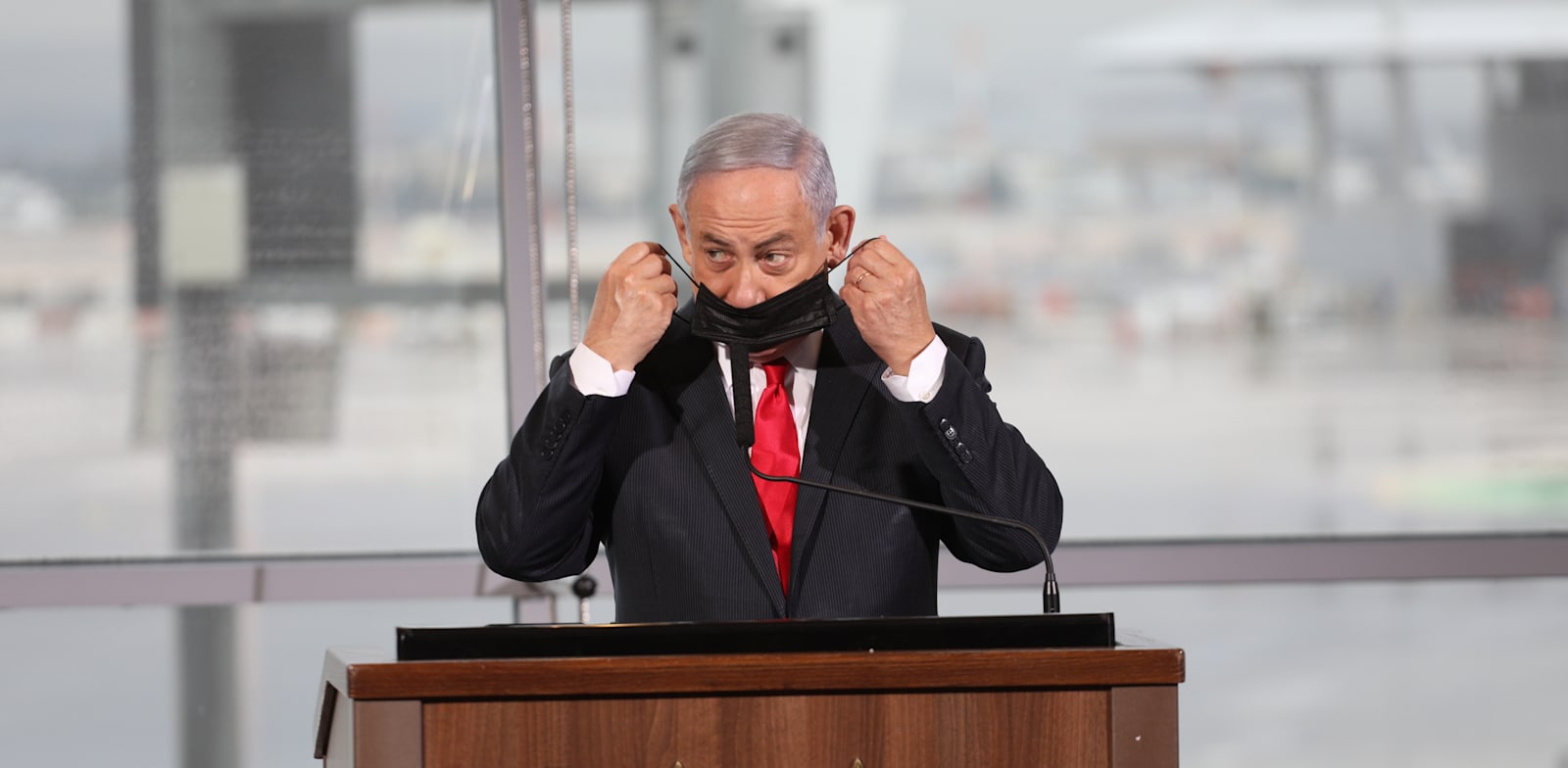 Benjamin Netanyahu  credit: Emil Salman, Haaretz