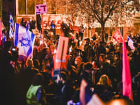 מפגינים נגד ראש הממשלה / צילום: אמנון חורש