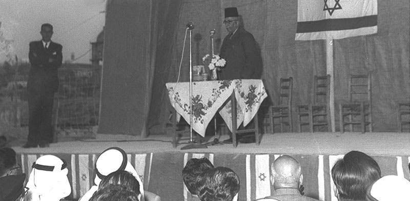 ח"כ אמין ג'רג'ורה, ראש העיר נצרת, נואם בשנות ה־50 / צילום: משה פרידמן - לע"מ