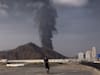 עשן מיתמר מעל אזור תעשיית הנפט בפוג