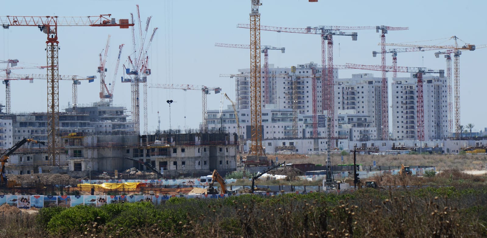 בנייה חדשה באשקלון / צילום: איל יצהר