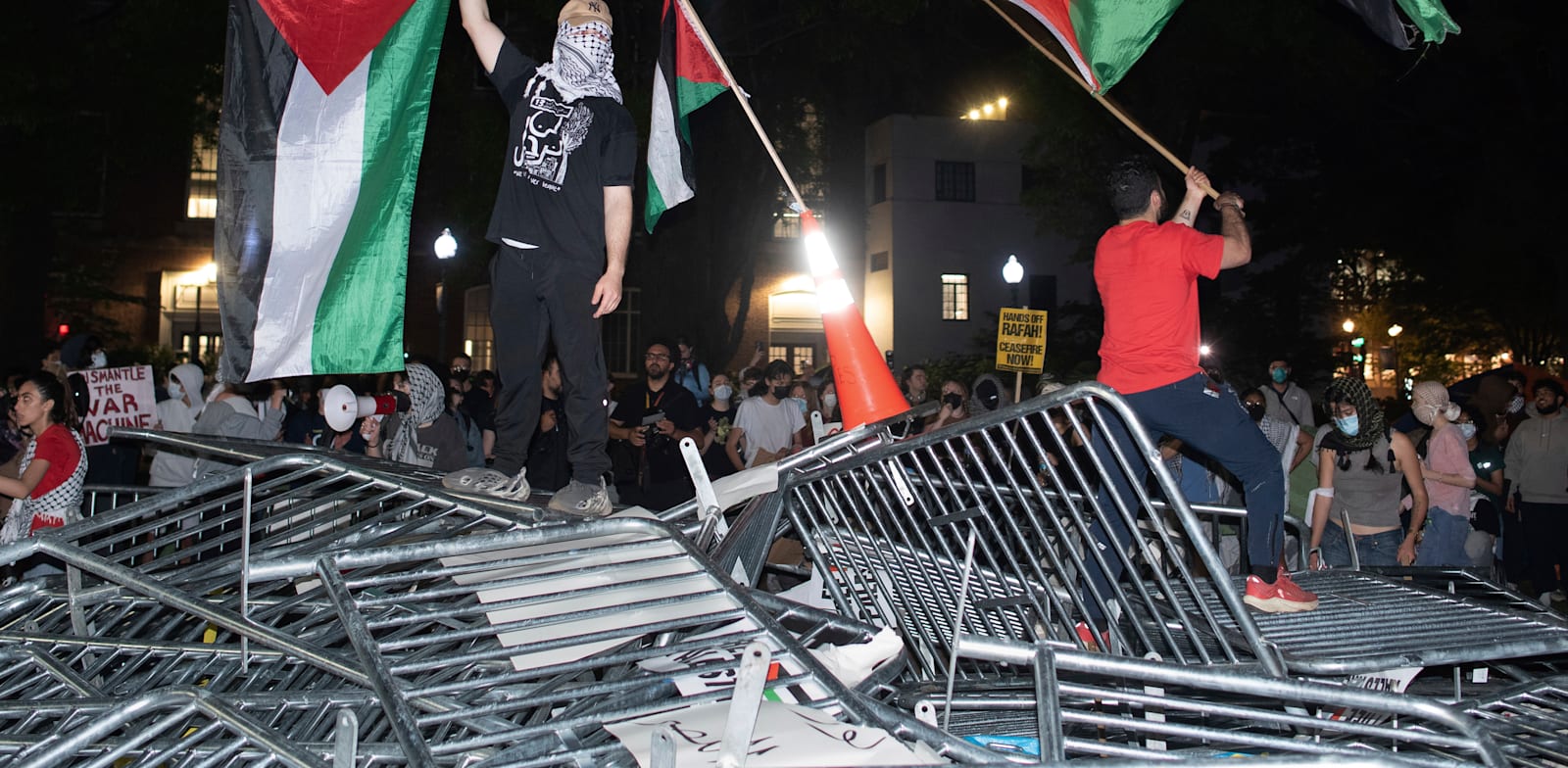 הפגנה פרו-פלסטינית באוניברסיטת ג'ורג' וושינגטון, השבוע / צילום: ap, Cliff Owen