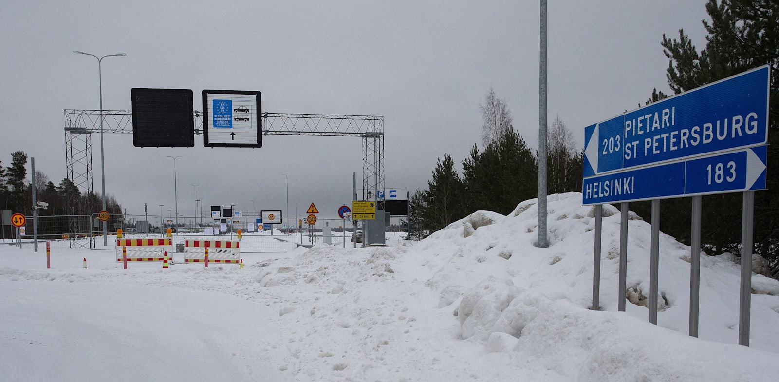 מחסום סגור בגבול פינלנד-רוסיה / צילום: Reuters, LEHTIKUVA