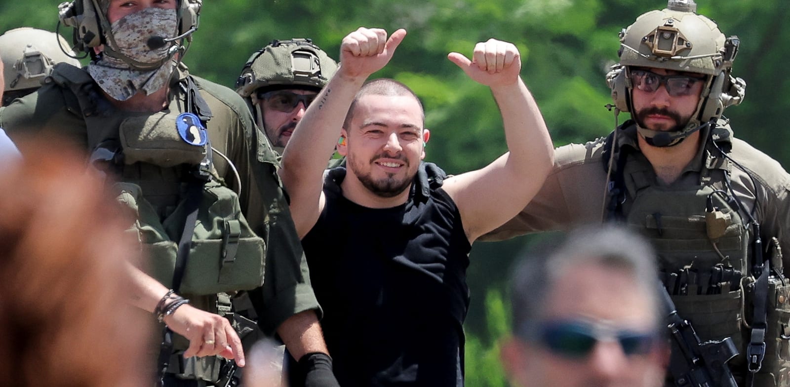 אלמוג מאיר לאחר השחרור מעזה / צילום: Reuters, Marko Djurica