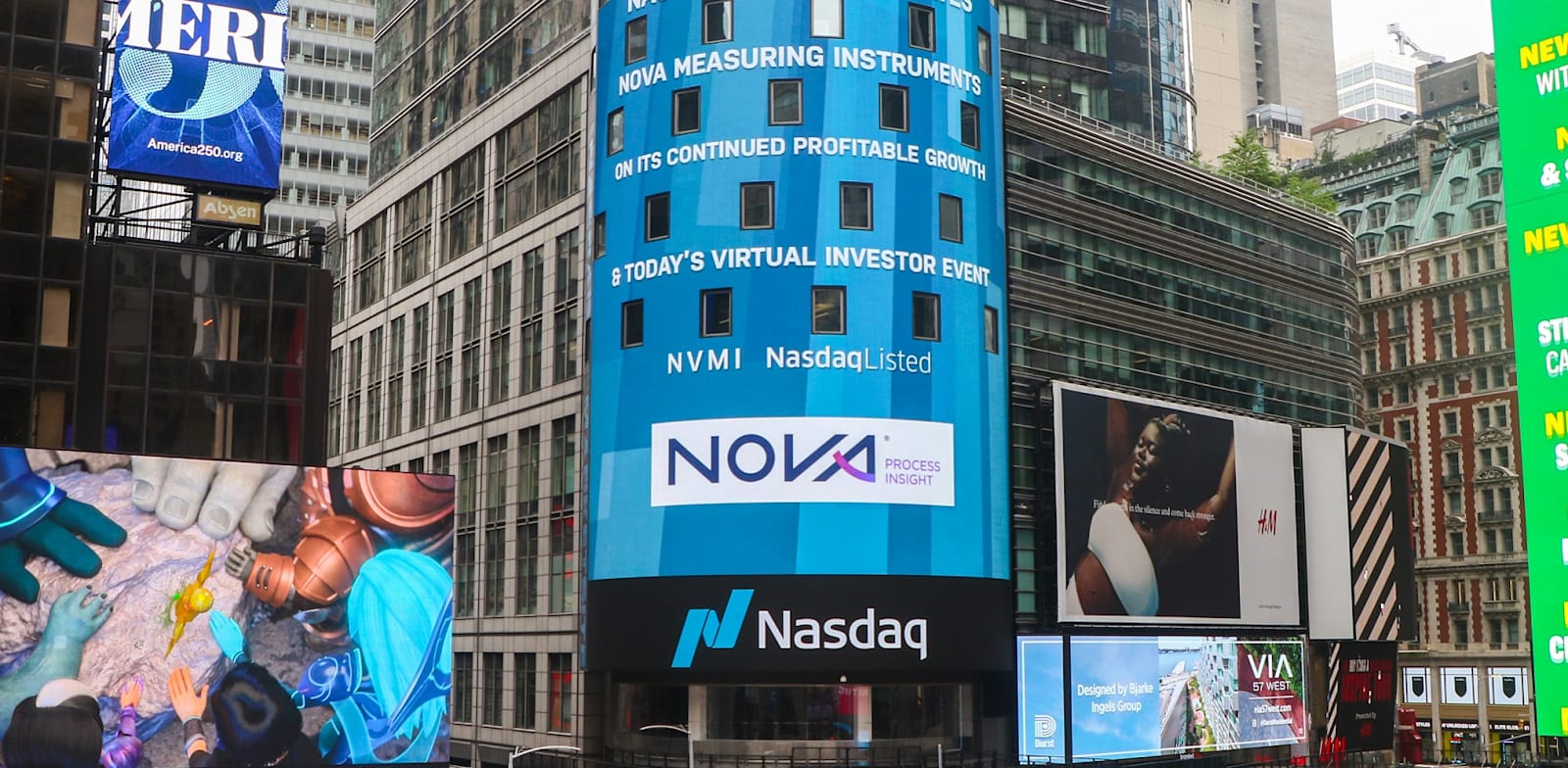 נובה על מסכי הנאסד''ק / צילום: Nasdaq, Inc.