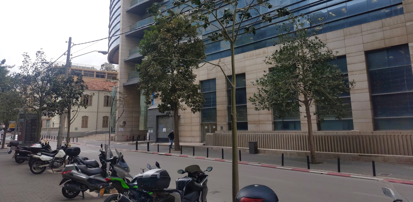 "בניין הנהלת בנק לאומי / צילום: איל יצהר"