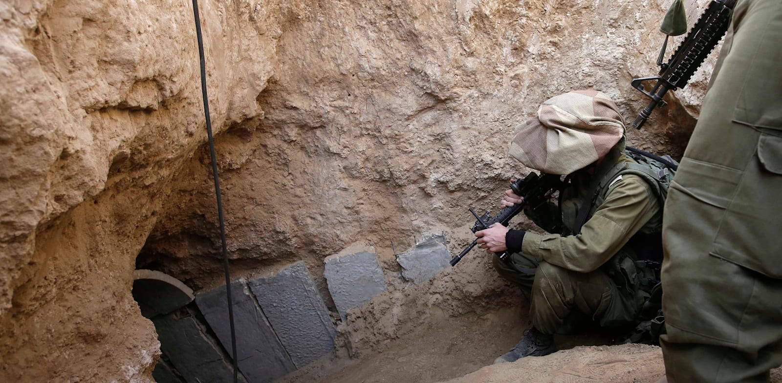 חשיפת מנהרות בעזה / צילום: Associated Press, Tsafrir Abayov