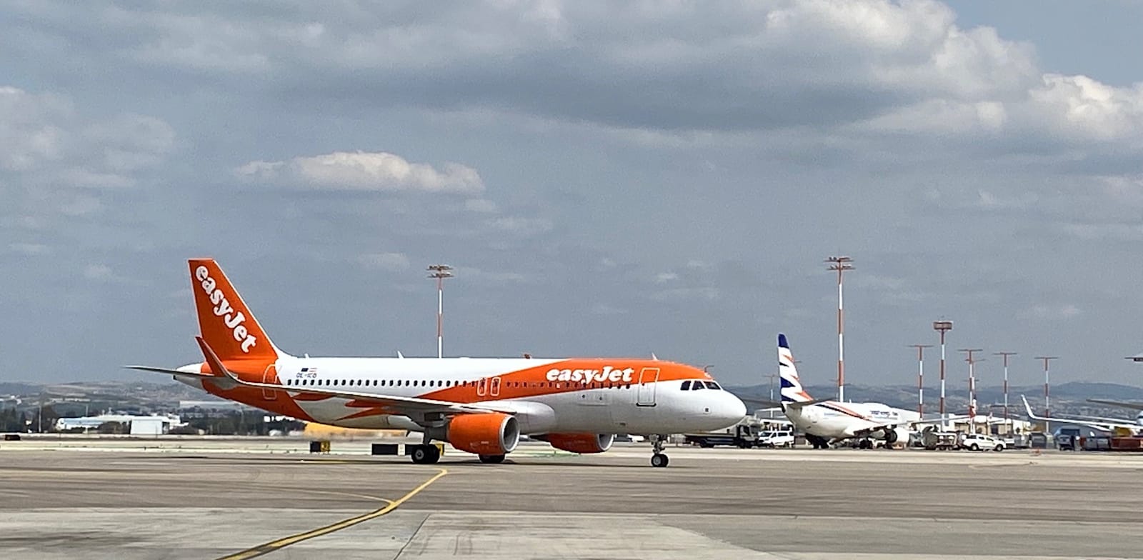 "מטוס של חברת איזי ג'ט / צילום: מיכל רז חיימוביץ"