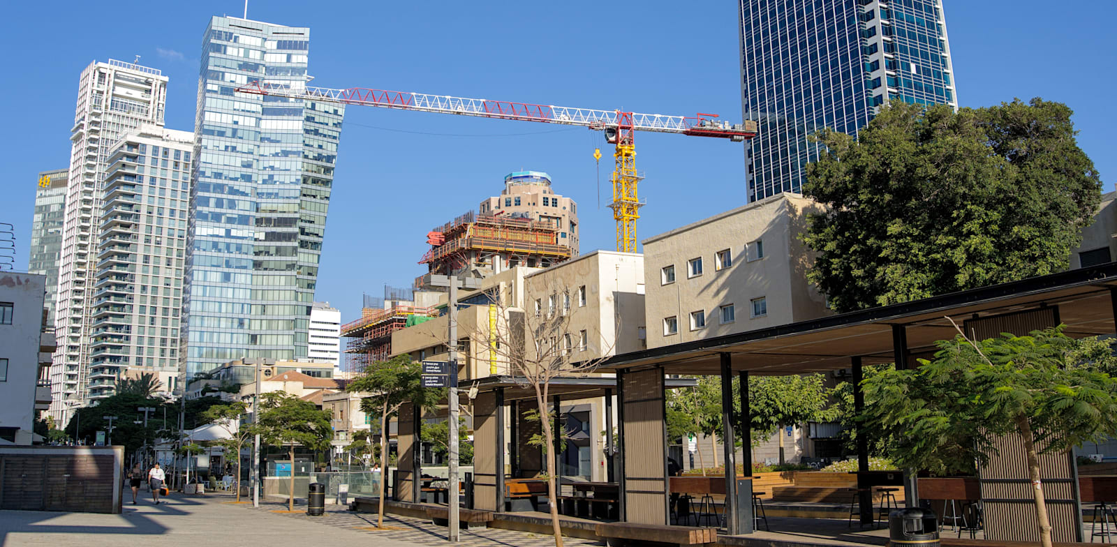 תל אביב. היקפי העסקאות נופלים באופן חופשי / צילום: Shutterstock, Teo K