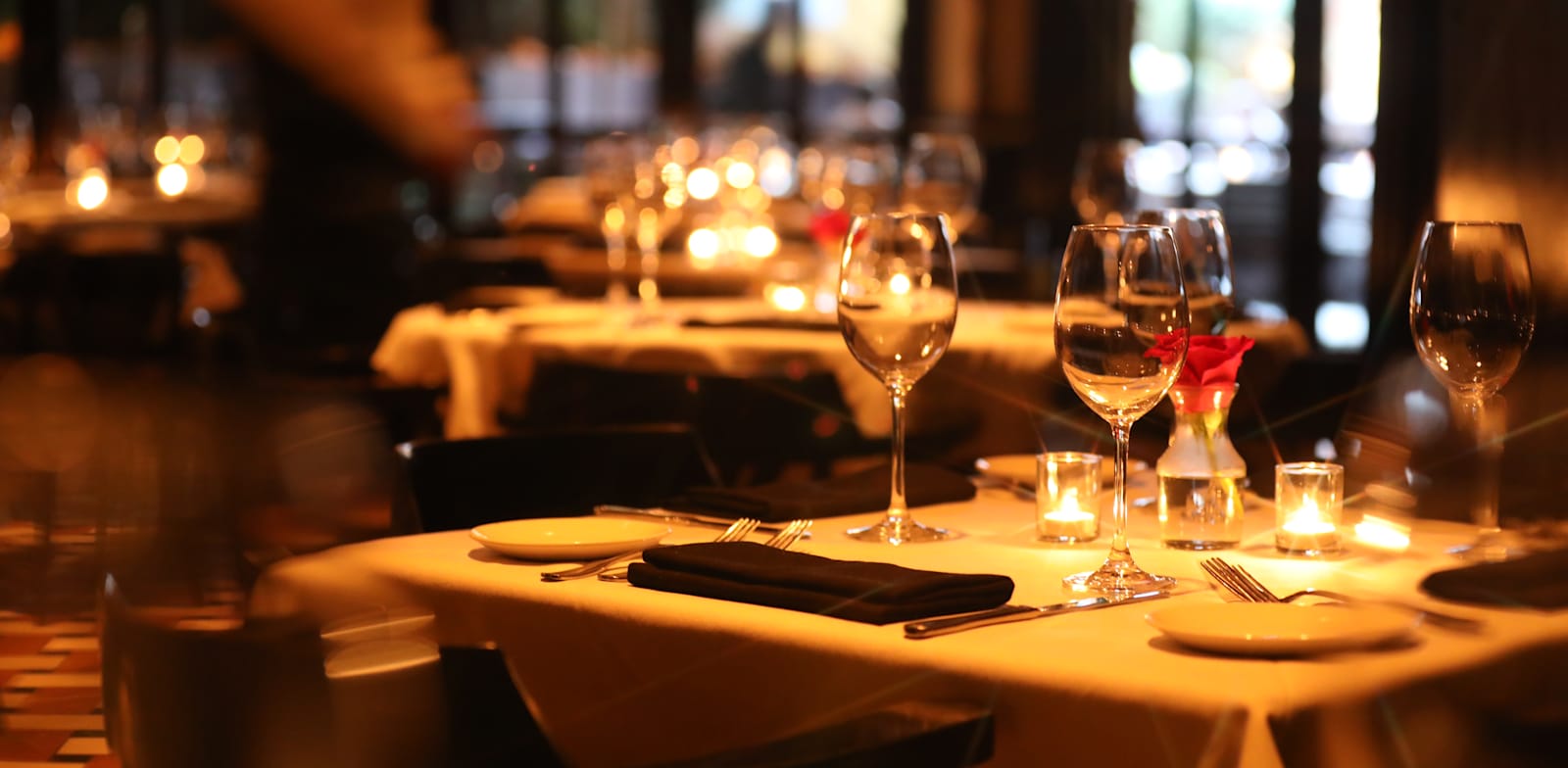 מסעדות היוקרה נפגעו בצורה משמעותית / צילום: Shutterstock