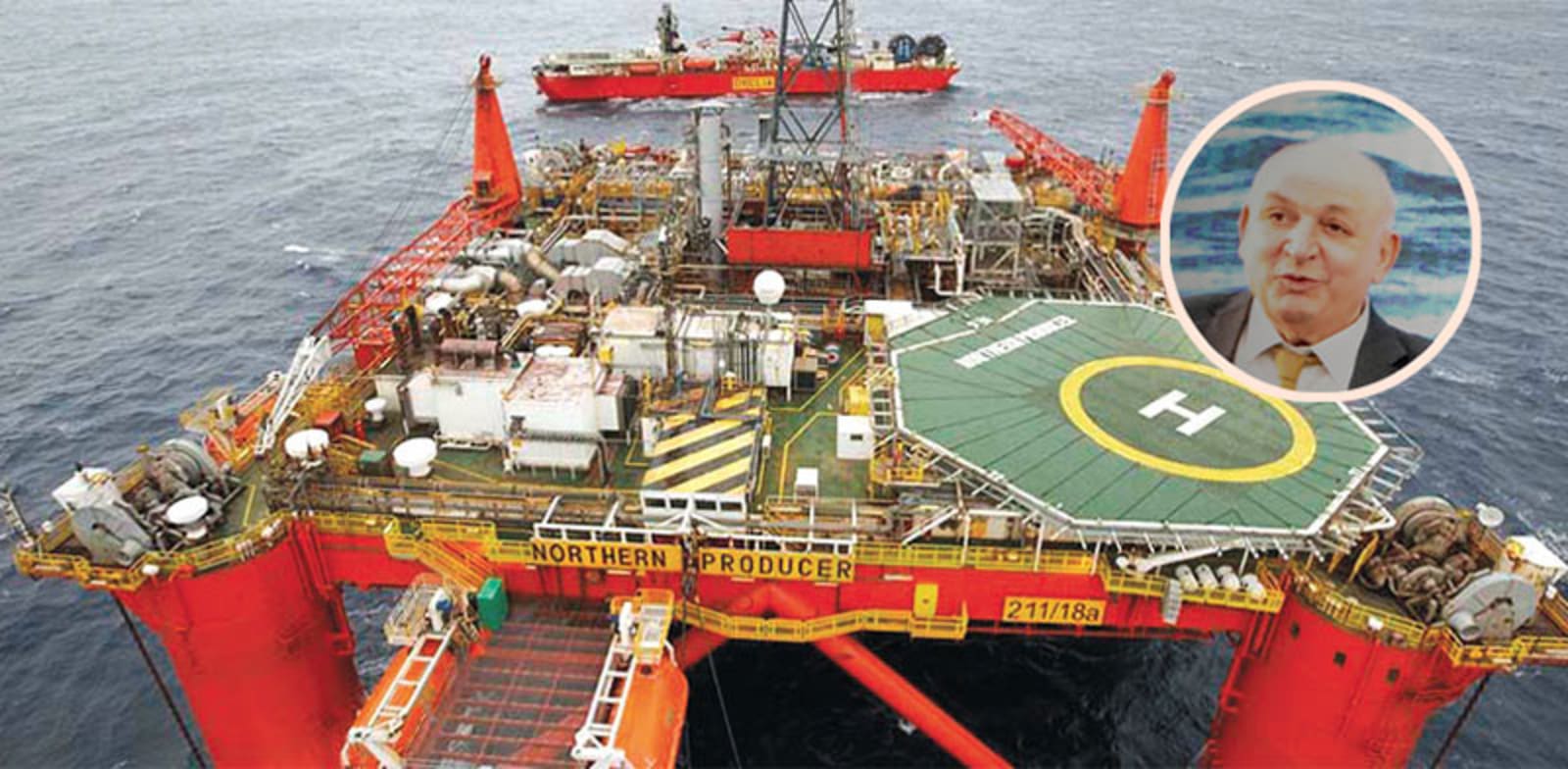 "אסדת הקידוח איתקה. בעיגול: יצחק תשובה / צילום: אתר החברה, שלומי יוסף"