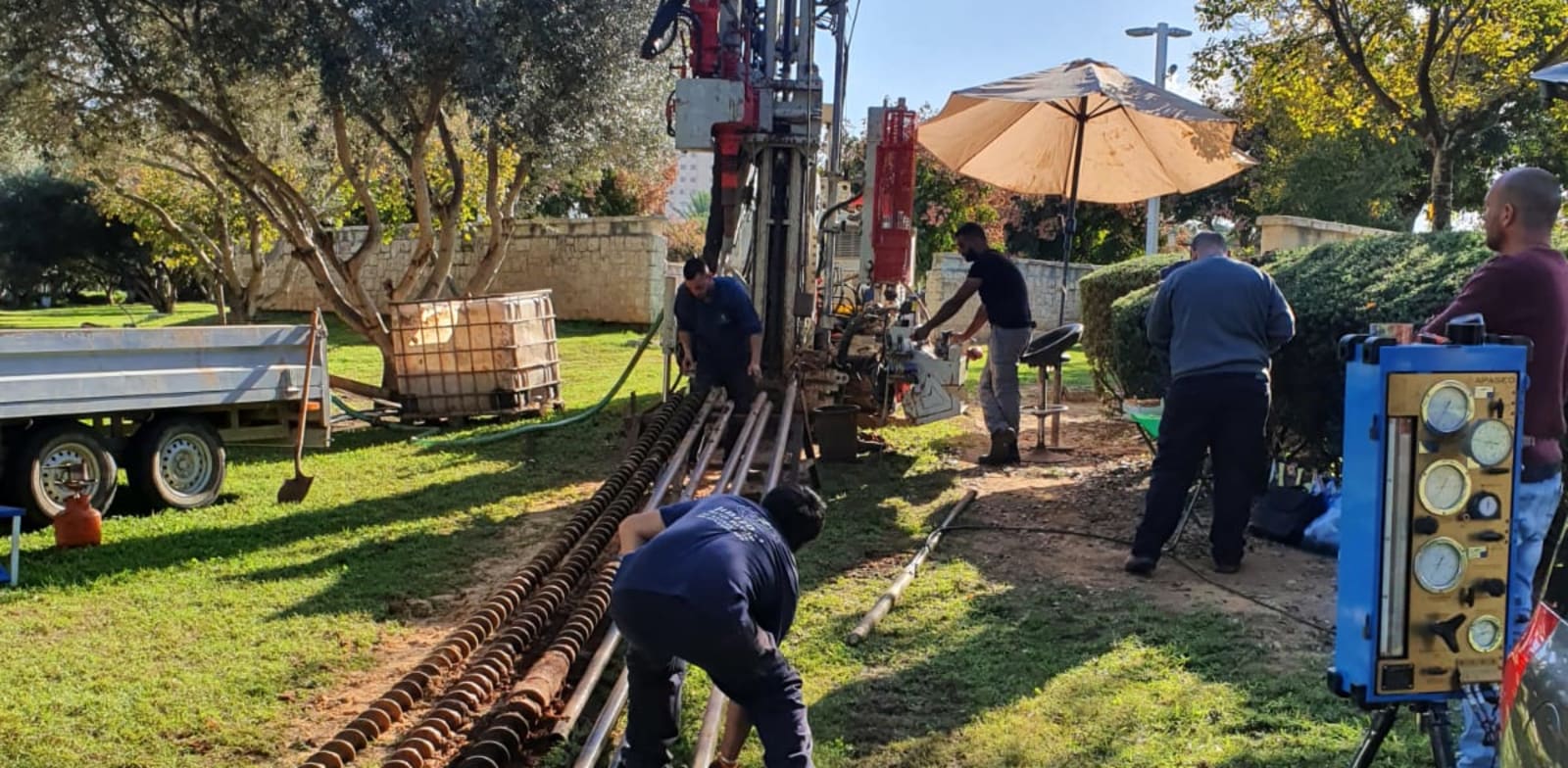 "קידוח ניסוי של המטרו בחולון / צילום: אלידור חדד"