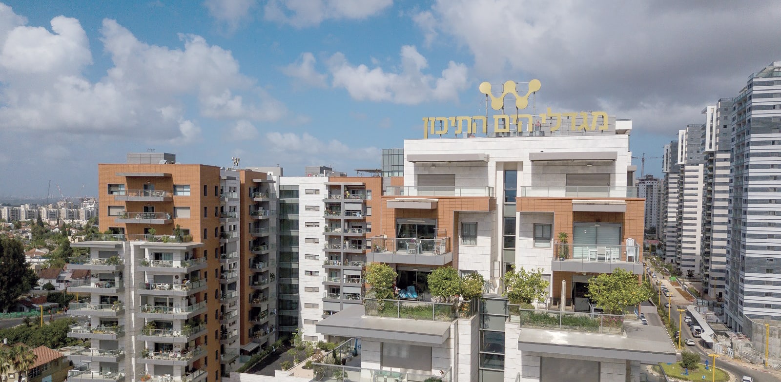 מגדלי הים התיכון בגני תקווה / צילום: יחצ